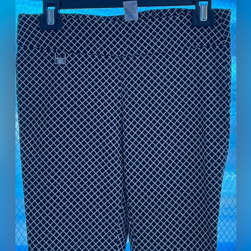 Women’s Rafaella Size 8 Crop Pants